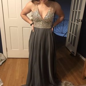 jovani prom dress size 4/6 grey sparkly